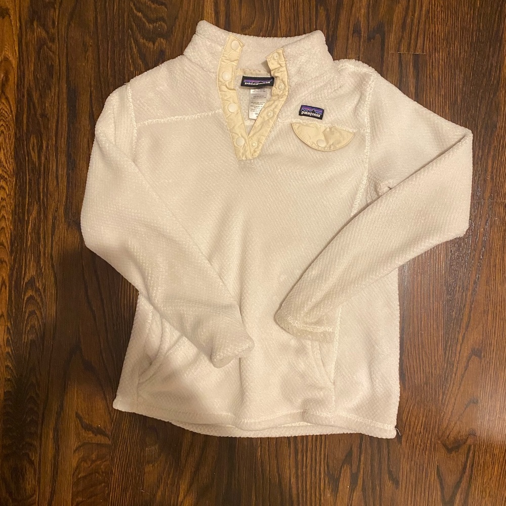 Patagonia pullover!